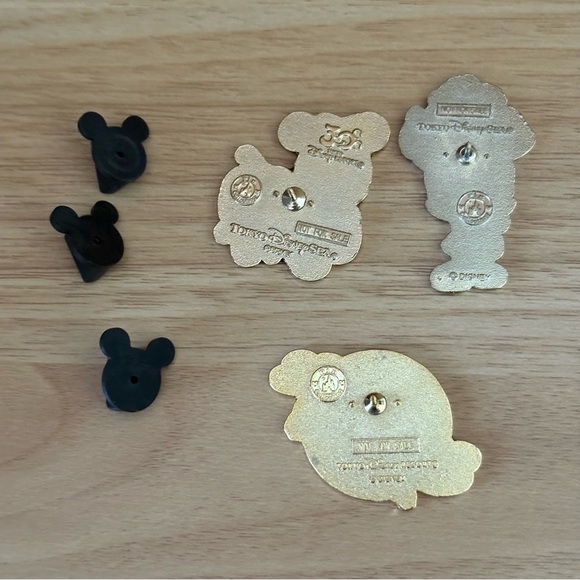 Set of 3 MICKEY MOUSE Pins Tokyo Disney Sea Pirate Pumpkin Santa Christmas Japan - Picture 4 of 12